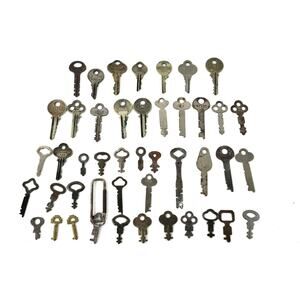 Vintage And Antique Key Lot